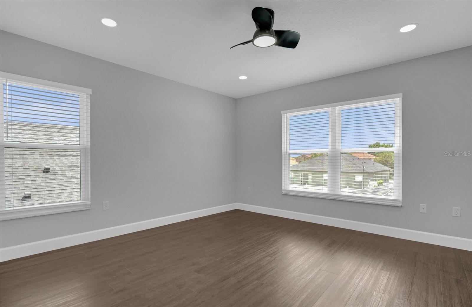 Image 18 of 33 For 2806 Moultrie Creek Drive
