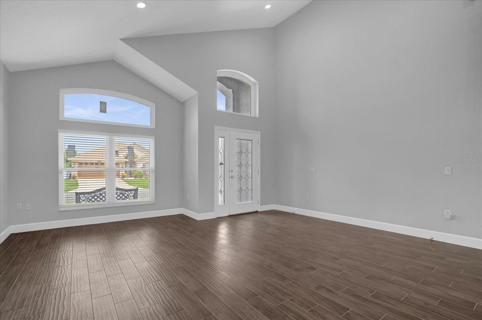 Image 6 of 33 For 2806 Moultrie Creek Drive