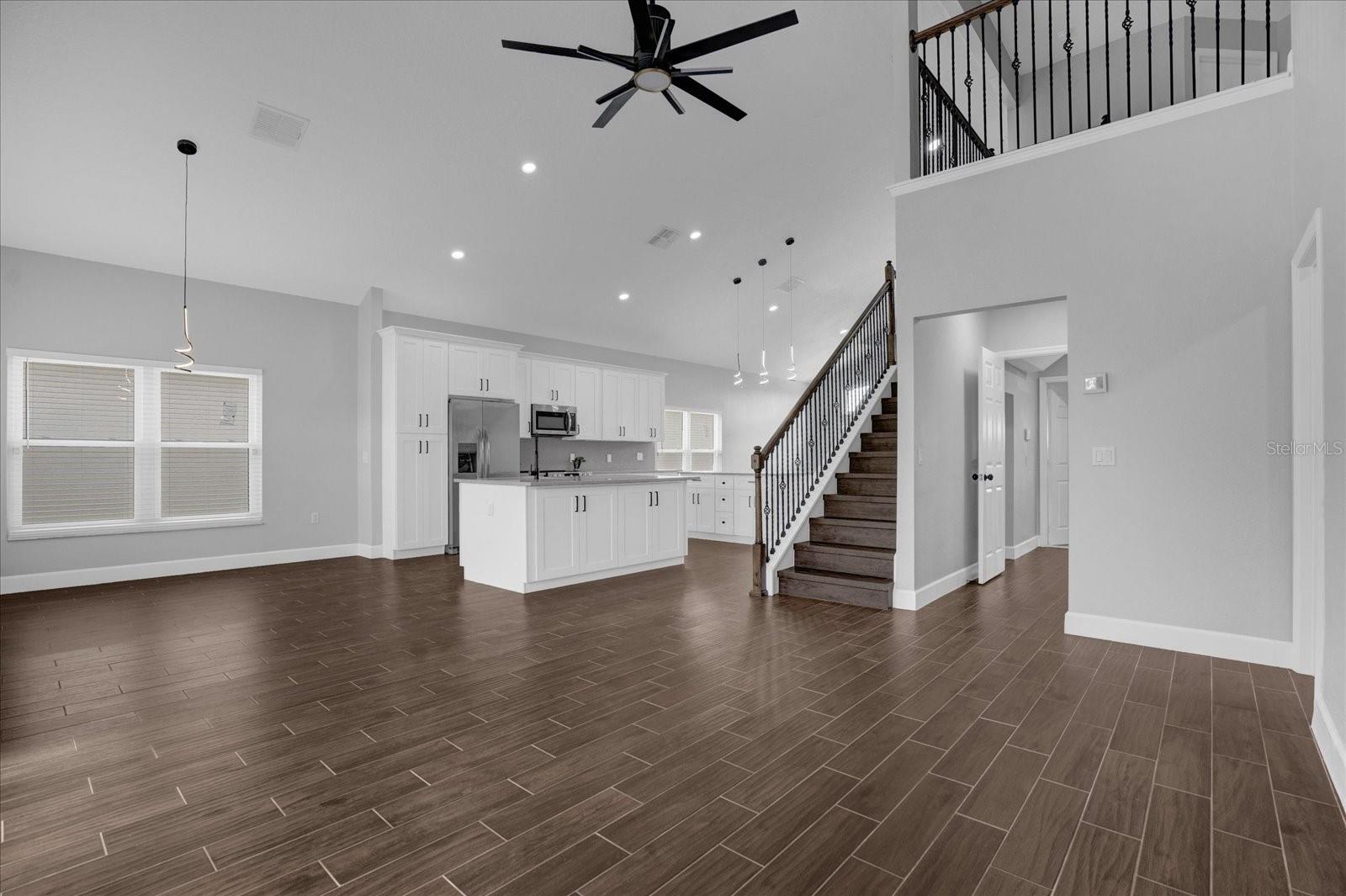 Image 8 of 33 For 2806 Moultrie Creek Drive