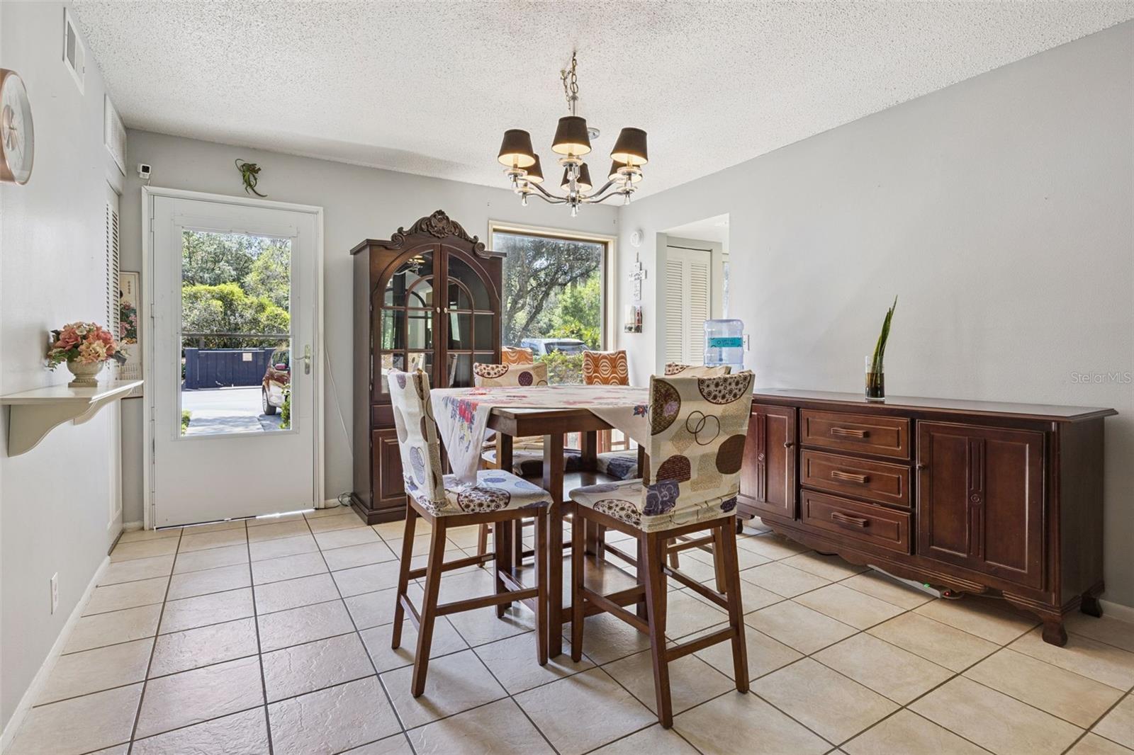 Image 10 of 38 For 50 Sheoah Boulevard 33