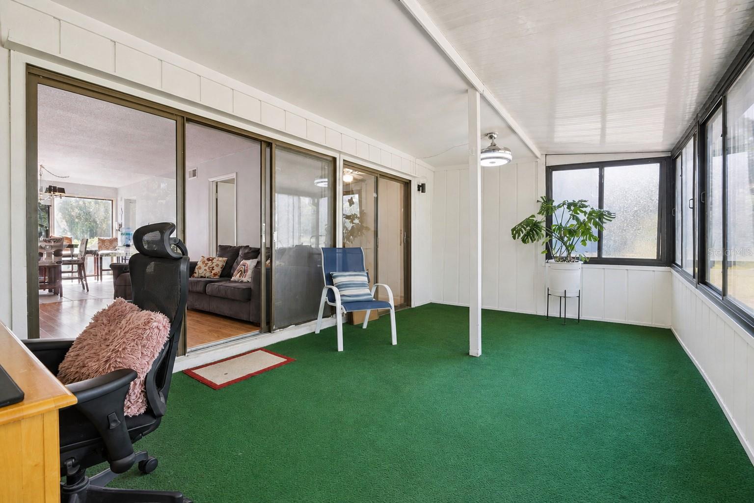 Image 20 of 38 For 50 Sheoah Boulevard 33
