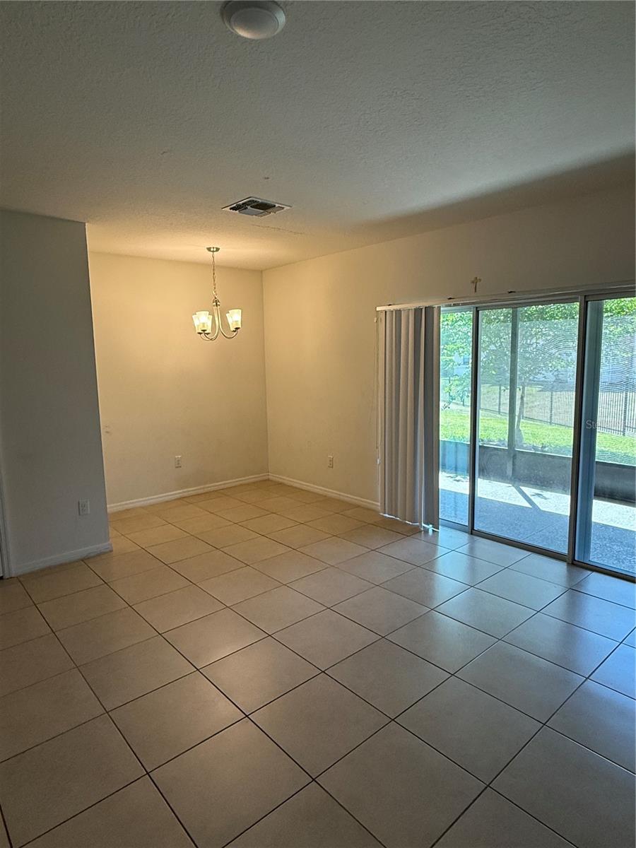 Image 4 of 25 For 419 Arbor Lakes Drive