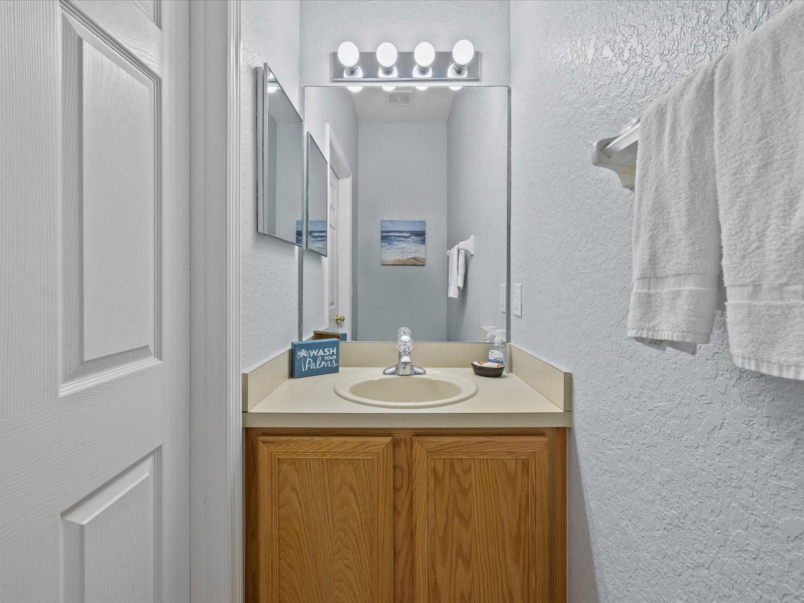 Image 11 of 49 For 408 Miramar Avenue