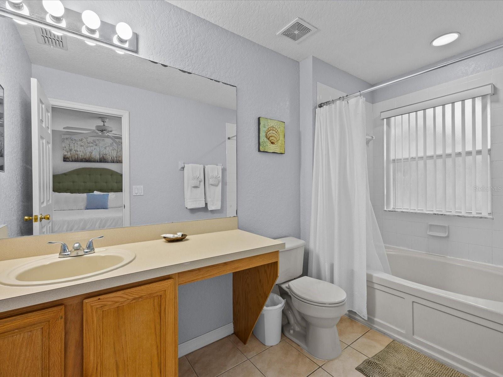 Image 21 of 49 For 408 Miramar Avenue