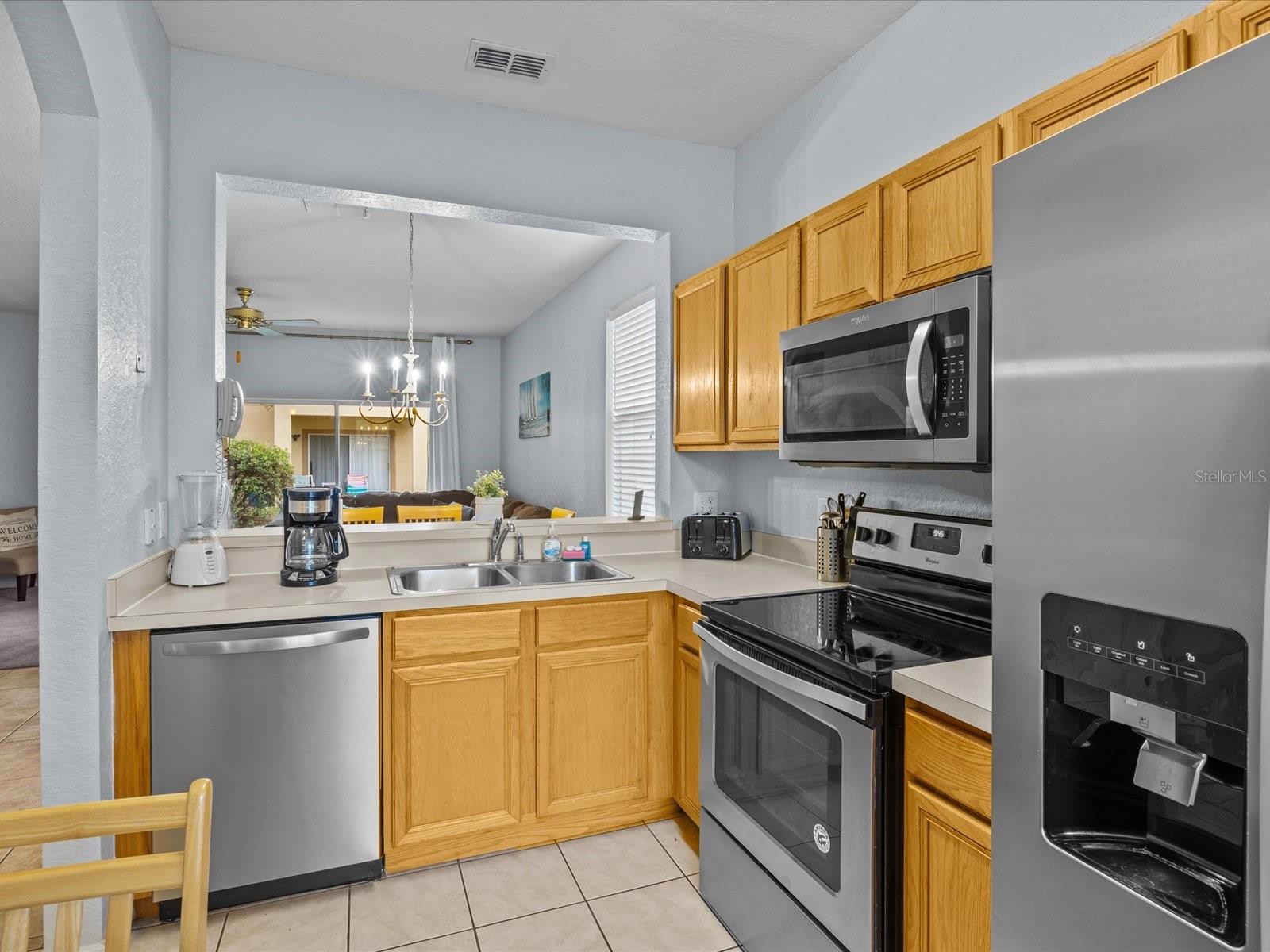 Image 8 of 49 For 408 Miramar Avenue