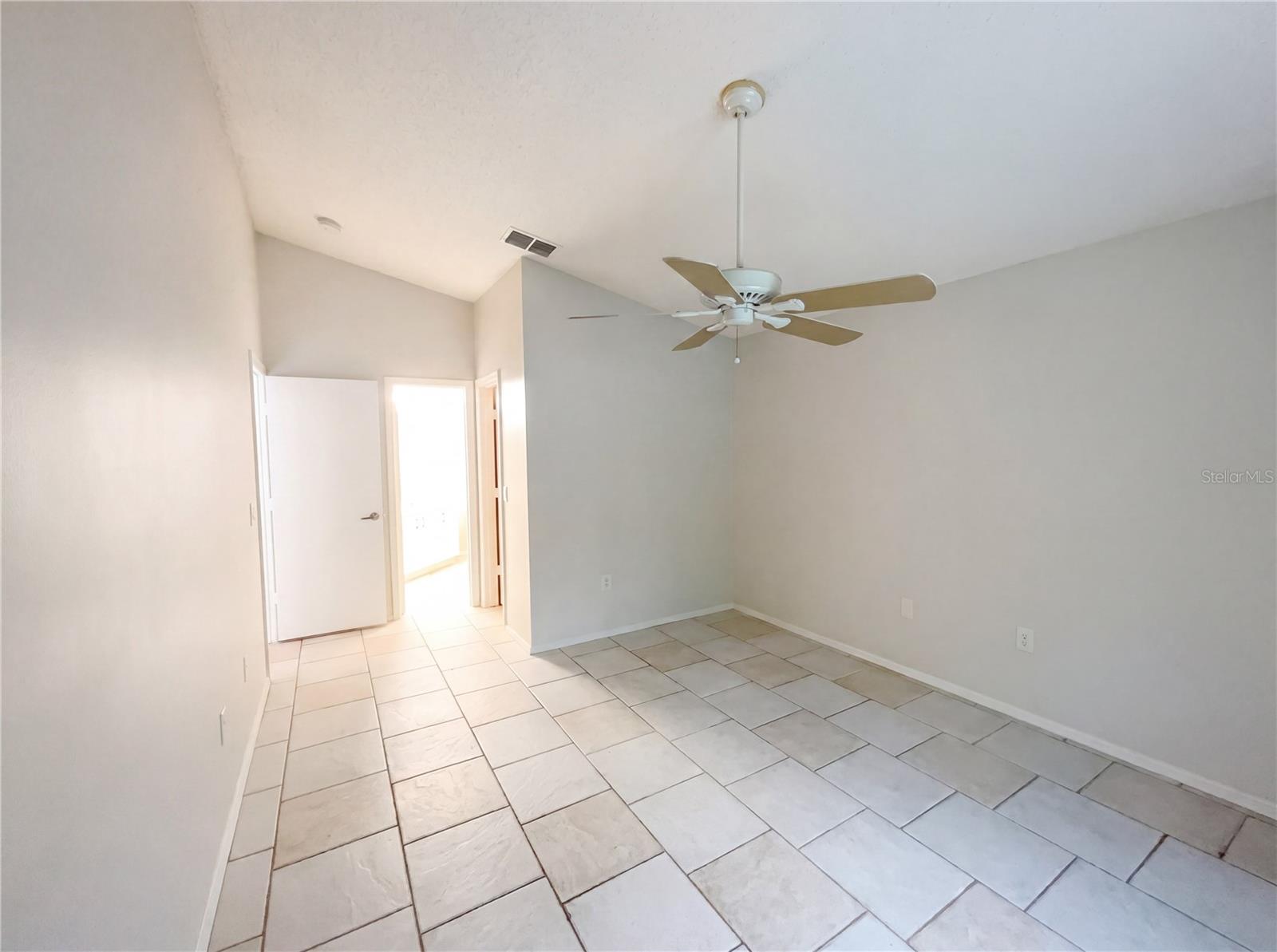 Image 12 of 23 For 255 Coralwood Court