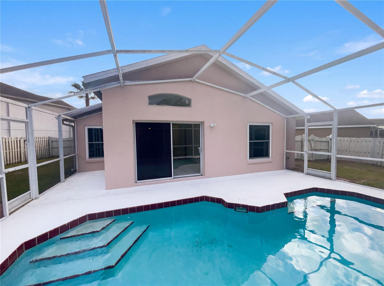 Image 19 of 23 For 255 Coralwood Court