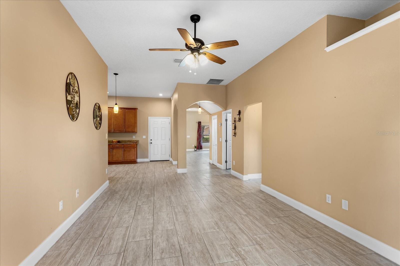 Image 14 of 44 For 1111 Twin Rivers Boulevard