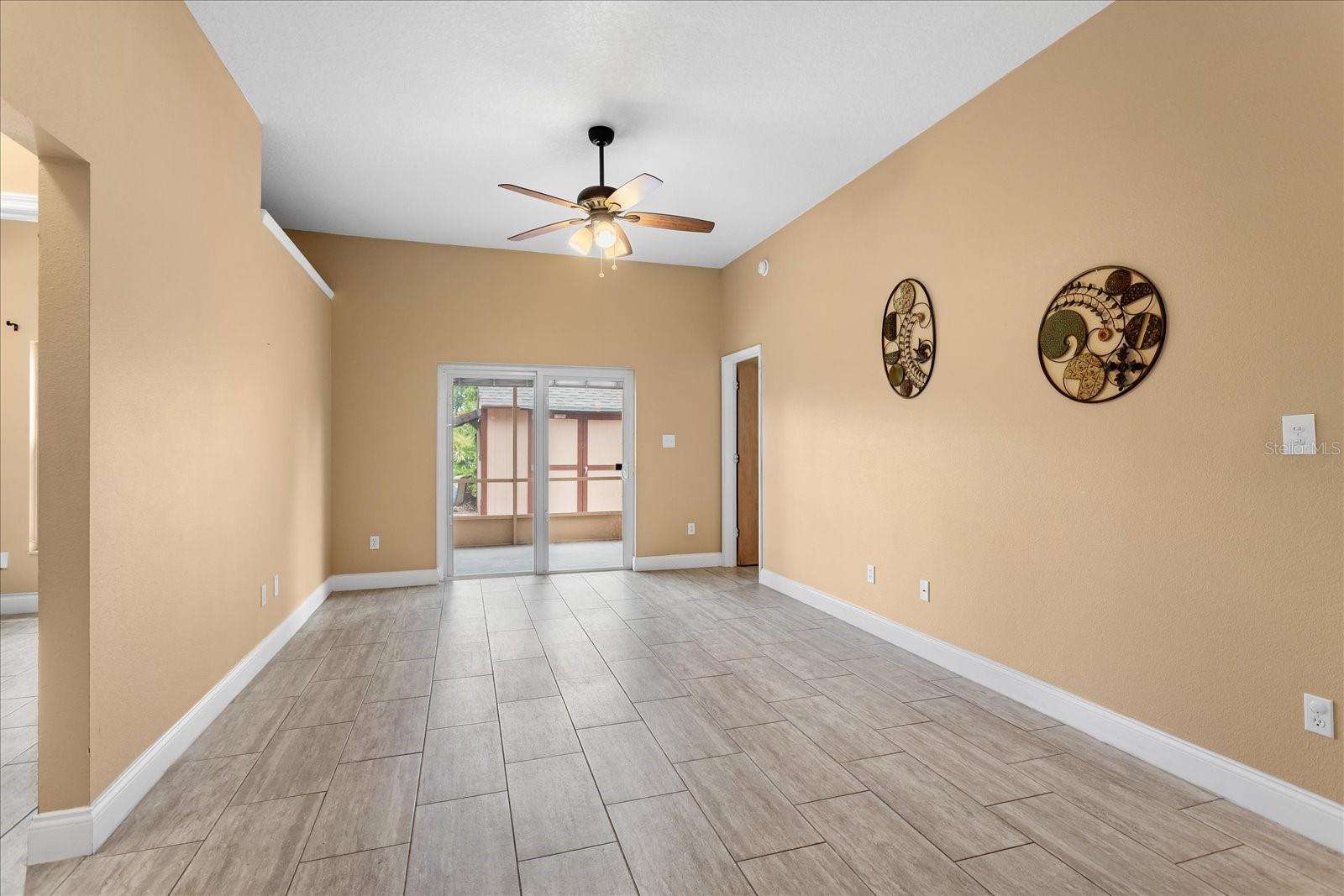 Image 15 of 44 For 1111 Twin Rivers Boulevard