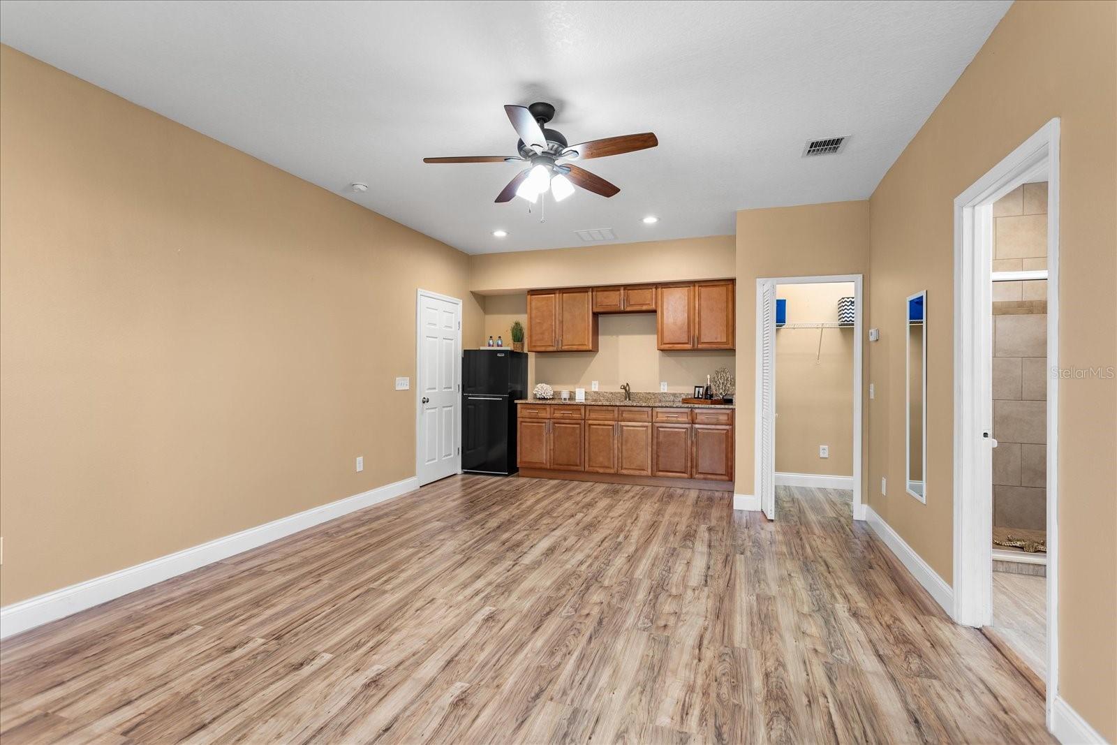 Image 17 of 44 For 1111 Twin Rivers Boulevard