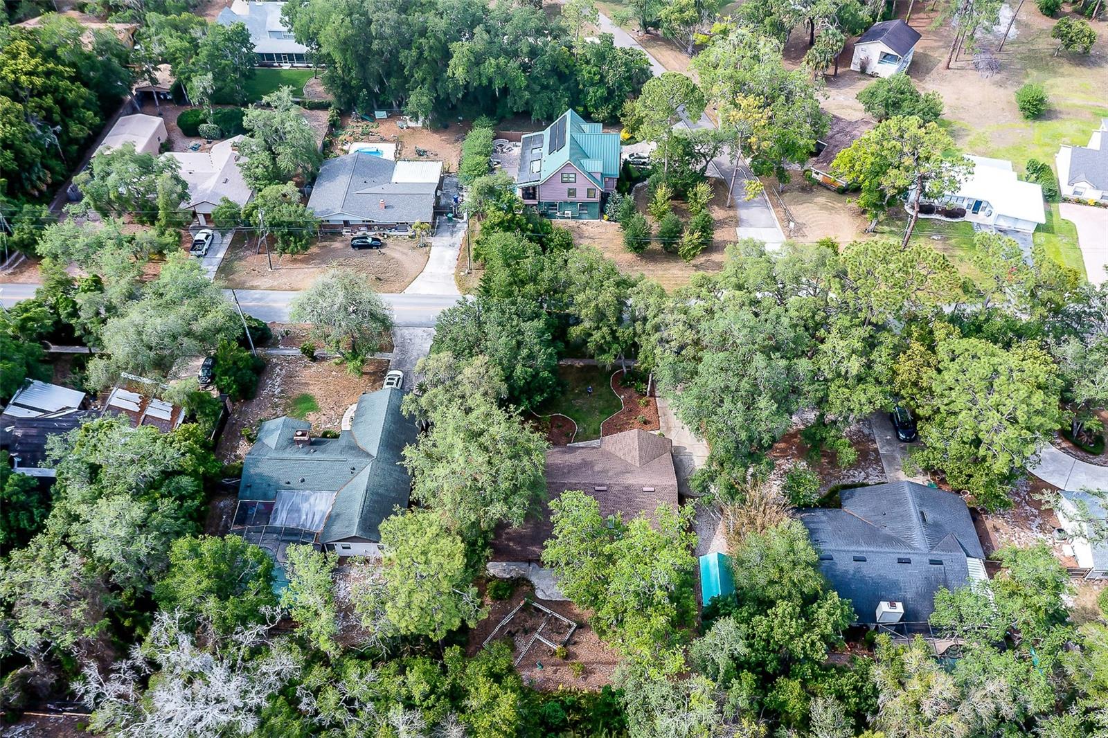 Image 18 of 21 For 227 Broadmoor Road