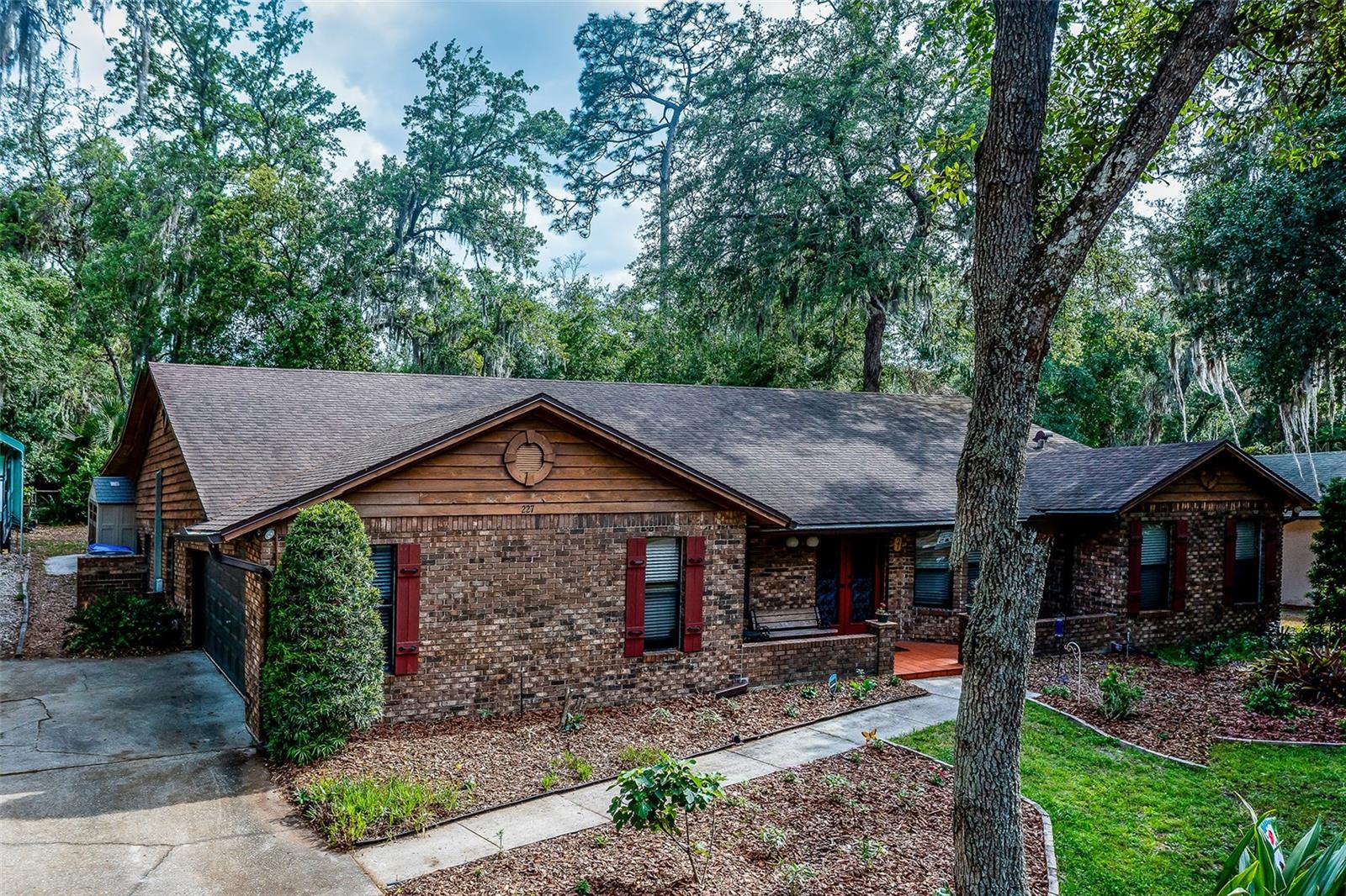 Image 2 of 21 For 227 Broadmoor Road