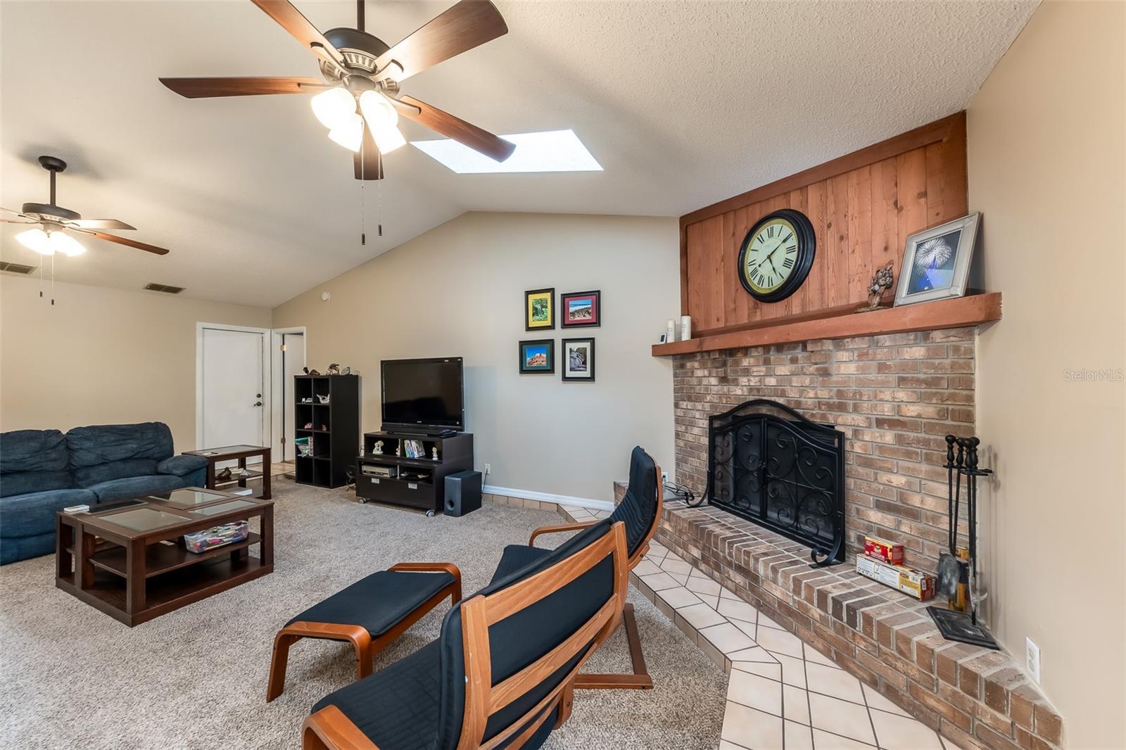 Image 3 of 21 For 227 Broadmoor Road