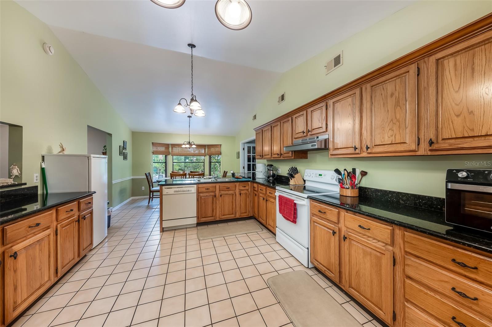 Image 4 of 21 For 227 Broadmoor Road