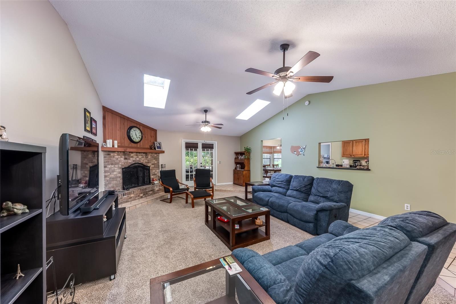 Image 7 of 21 For 227 Broadmoor Road