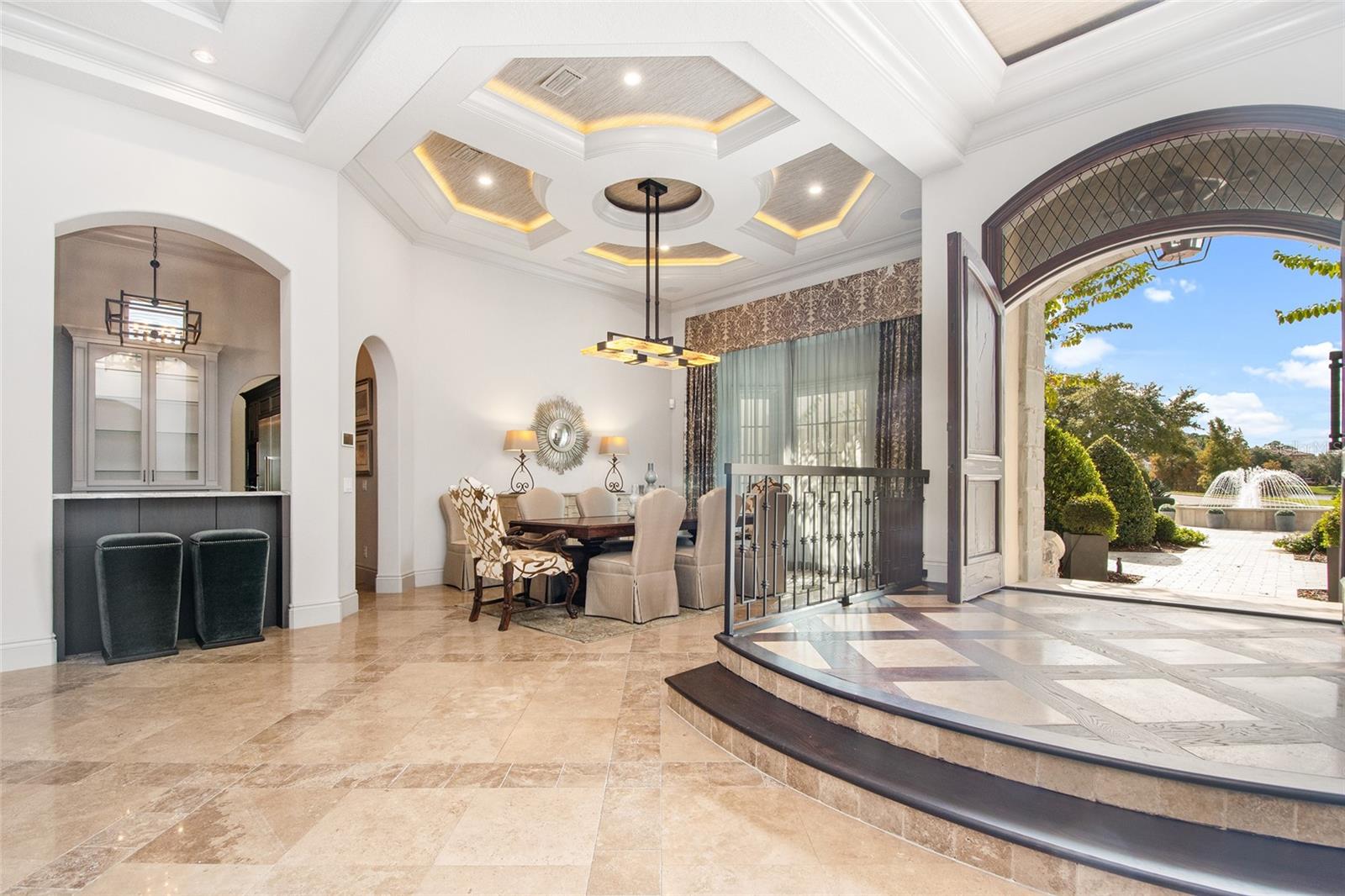 Listing photo id 9 for 9349 Tibet Pointe Circle