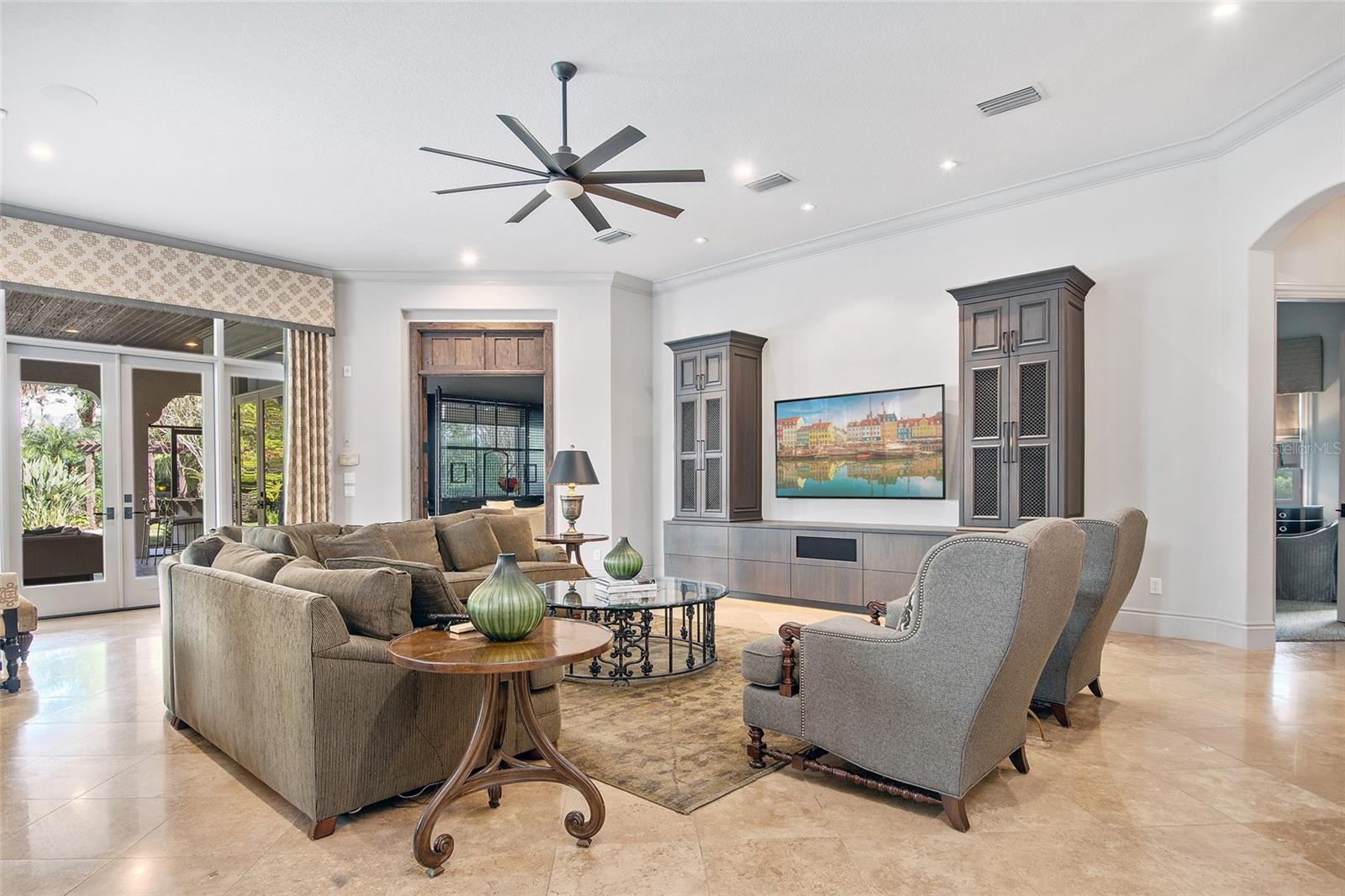 Listing photo id 18 for 9349 Tibet Pointe Circle