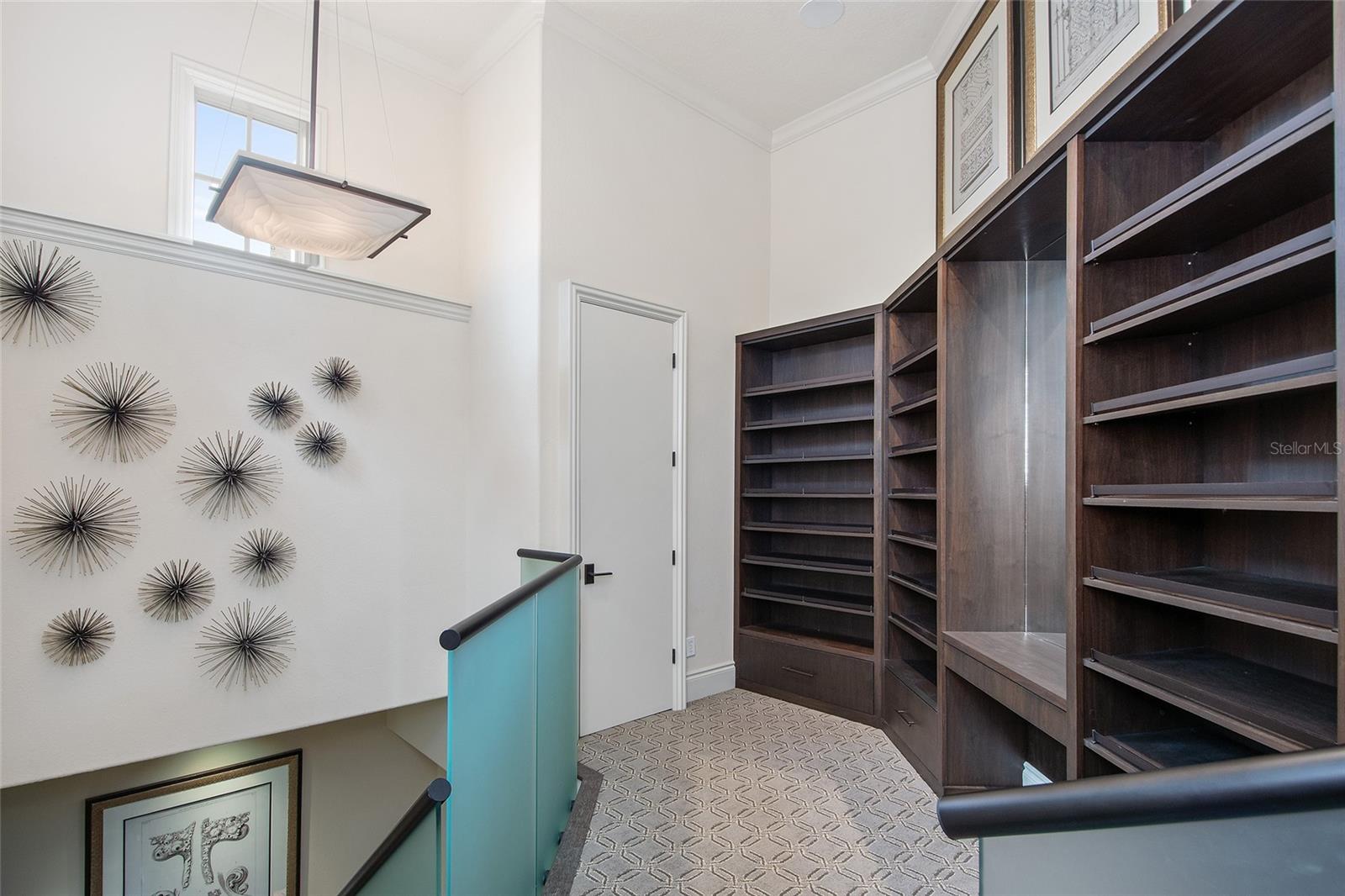 Listing photo id 34 for 9349 Tibet Pointe Circle