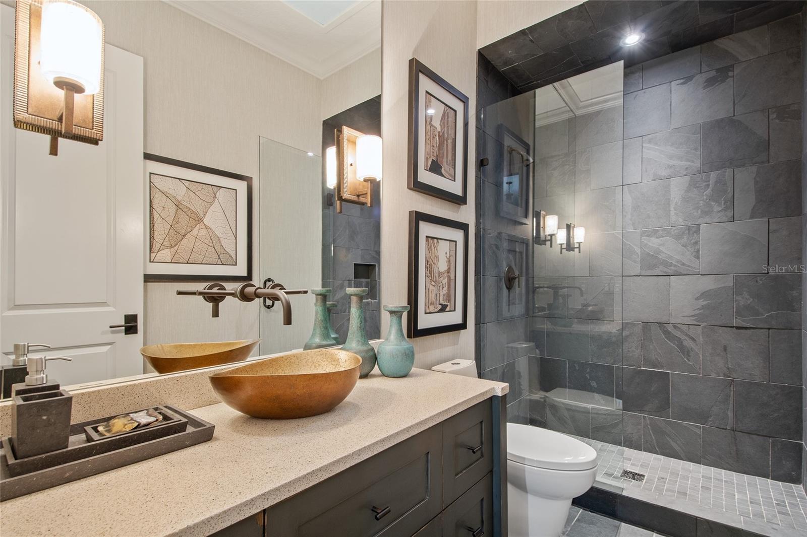 Listing photo id 39 for 9349 Tibet Pointe Circle