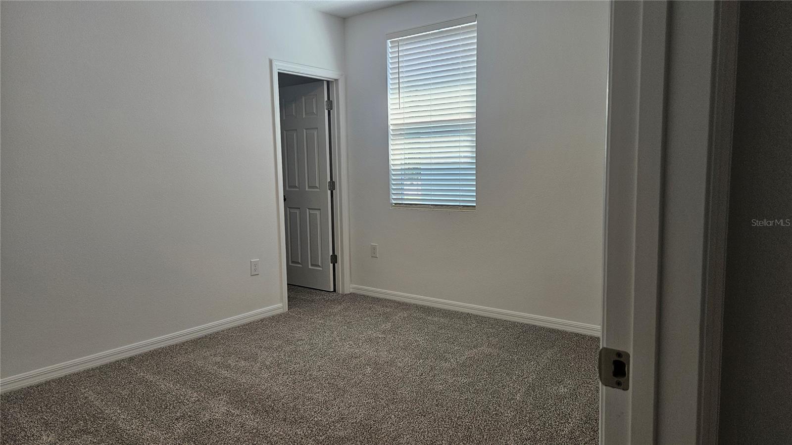 Image 9 of 20 For 2335 White Tail Street