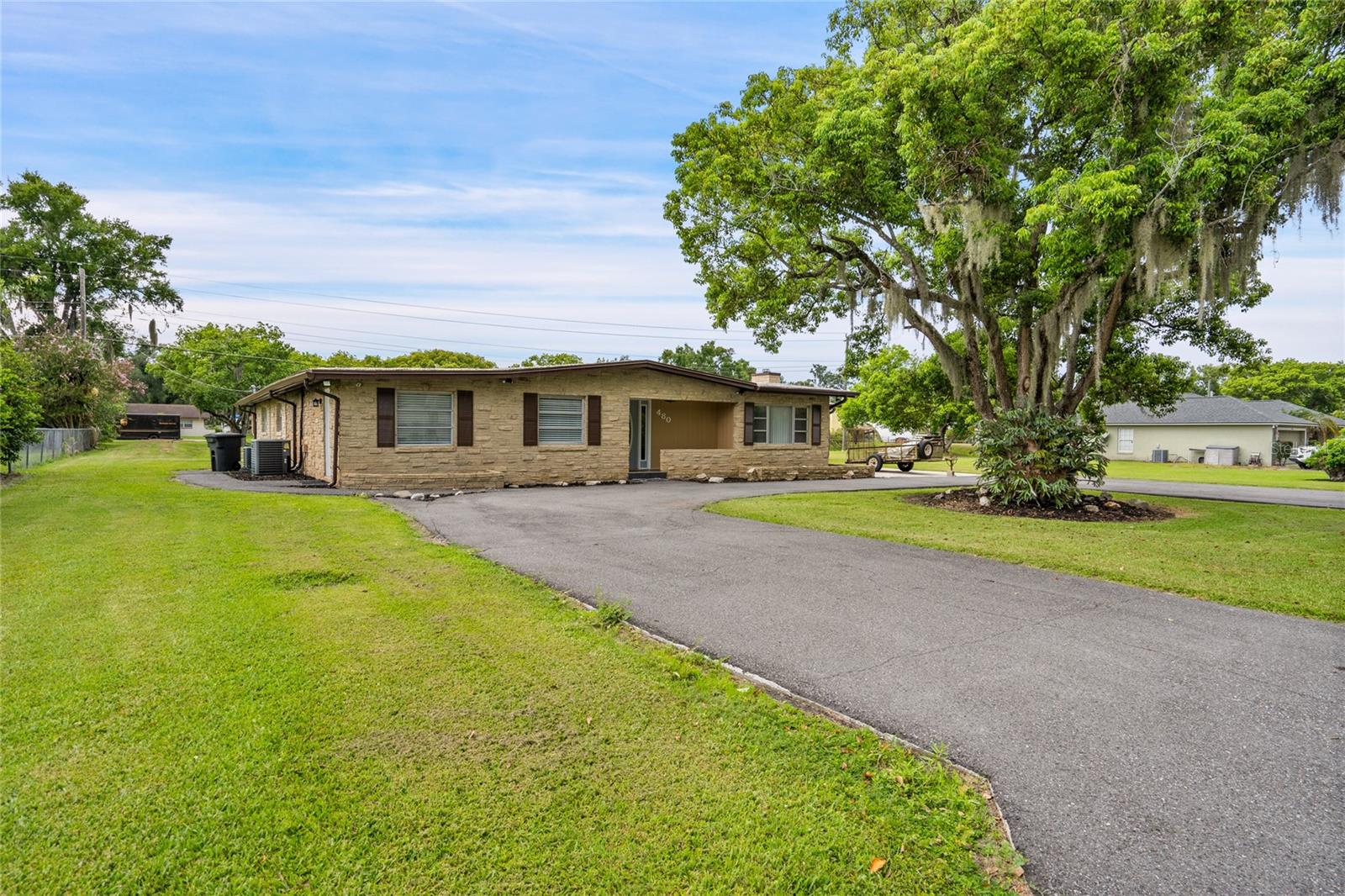 Image 3 of 44 For 480 Palm Drive