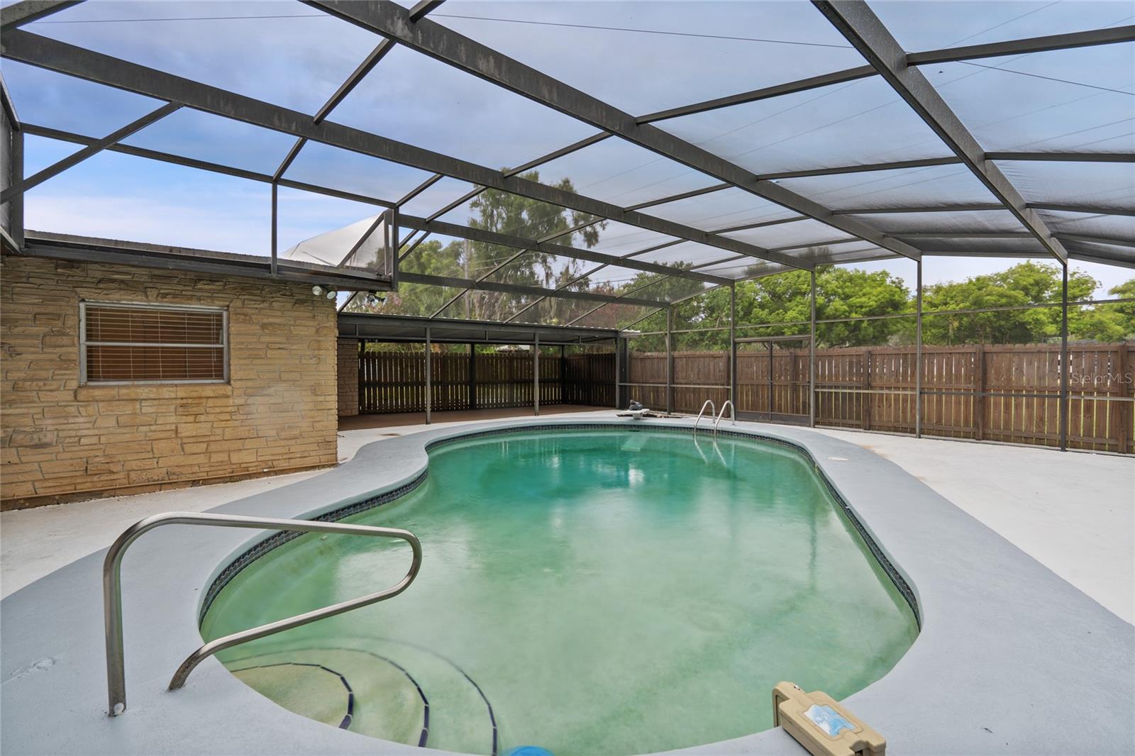 Image 35 of 44 For 480 Palm Drive