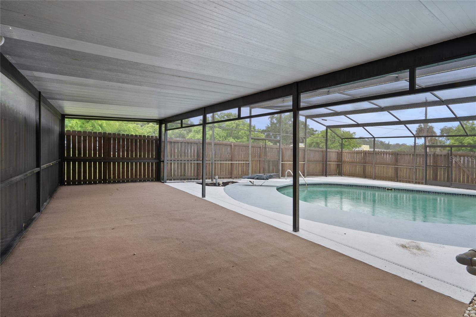 Image 37 of 44 For 480 Palm Drive
