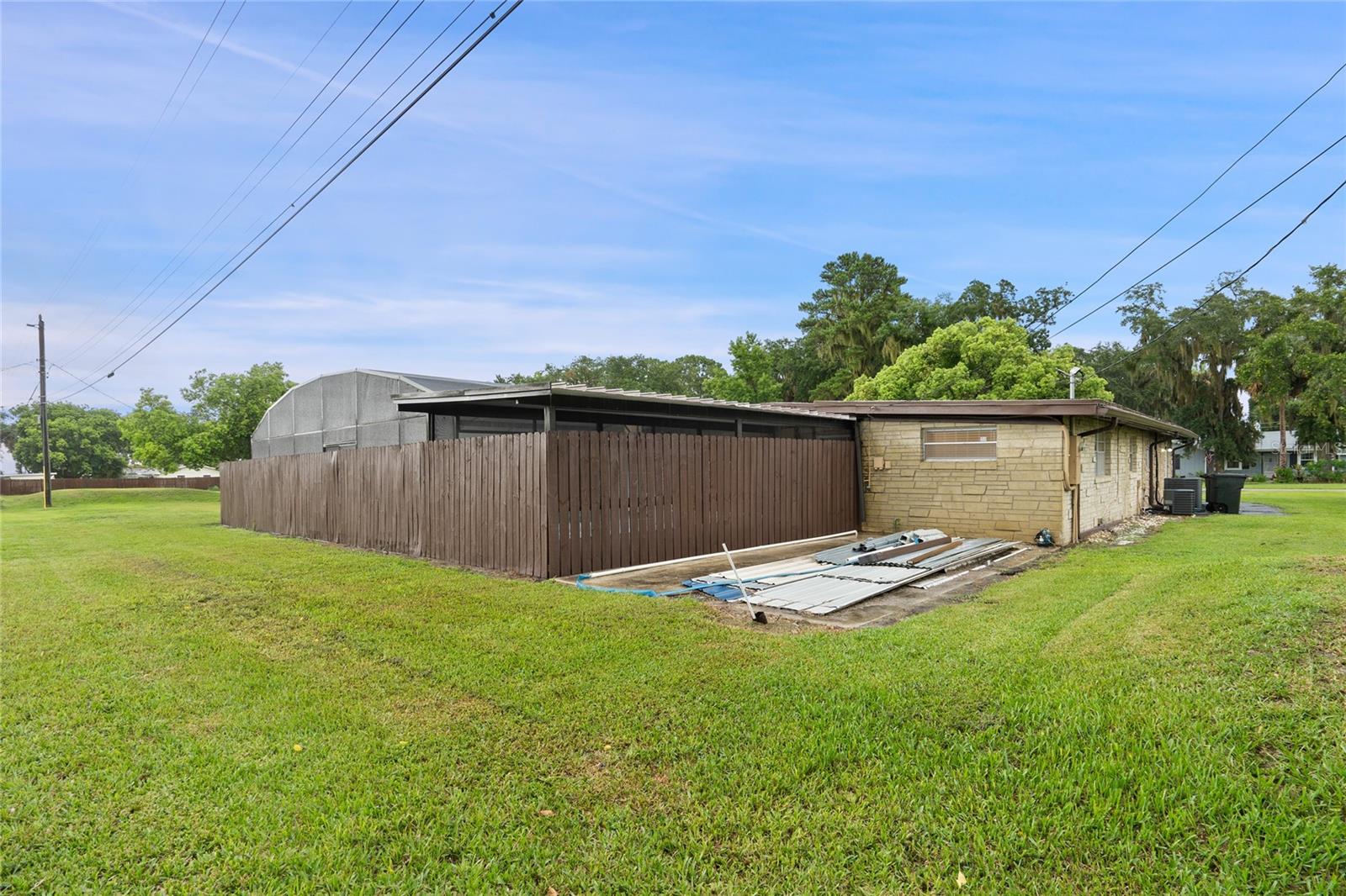 Image 39 of 44 For 480 Palm Drive