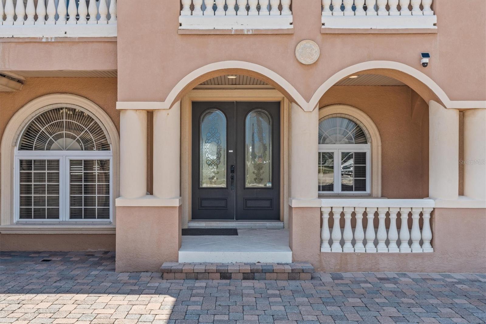 Image 11 of 69 For 7 Cove View Court