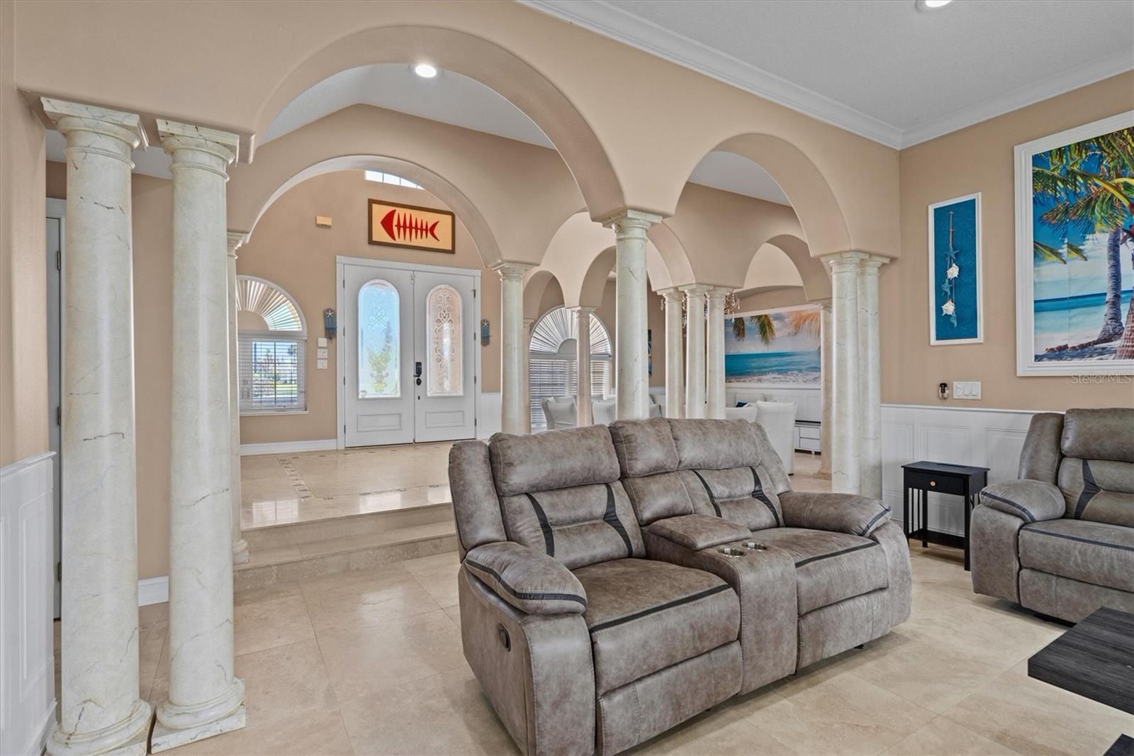 Image 16 of 69 For 7 Cove View Court