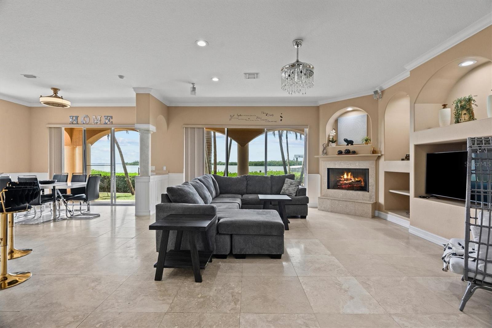 Image 24 of 69 For 7 Cove View Court