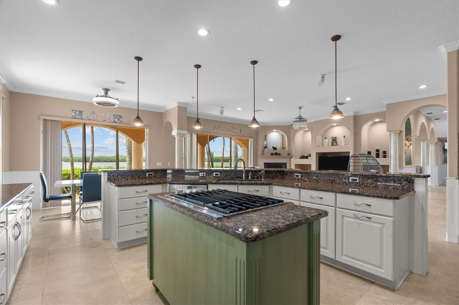 Image 30 of 69 For 7 Cove View Court