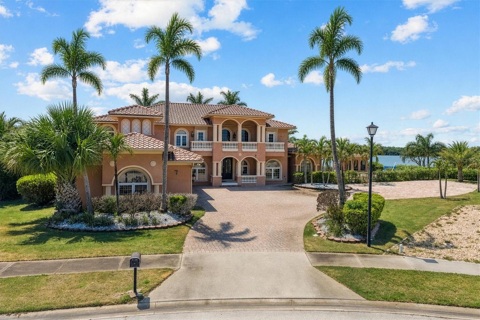 Image 7 of 69 For 7 Cove View Court