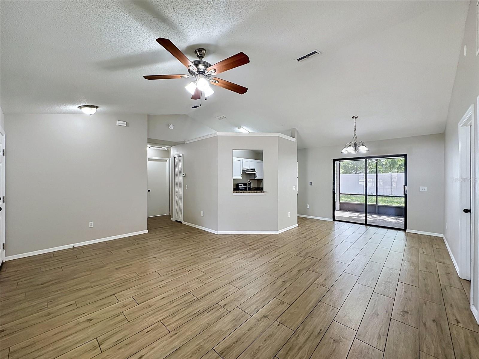 Image 13 of 29 For 1341 Heather Glen Drive