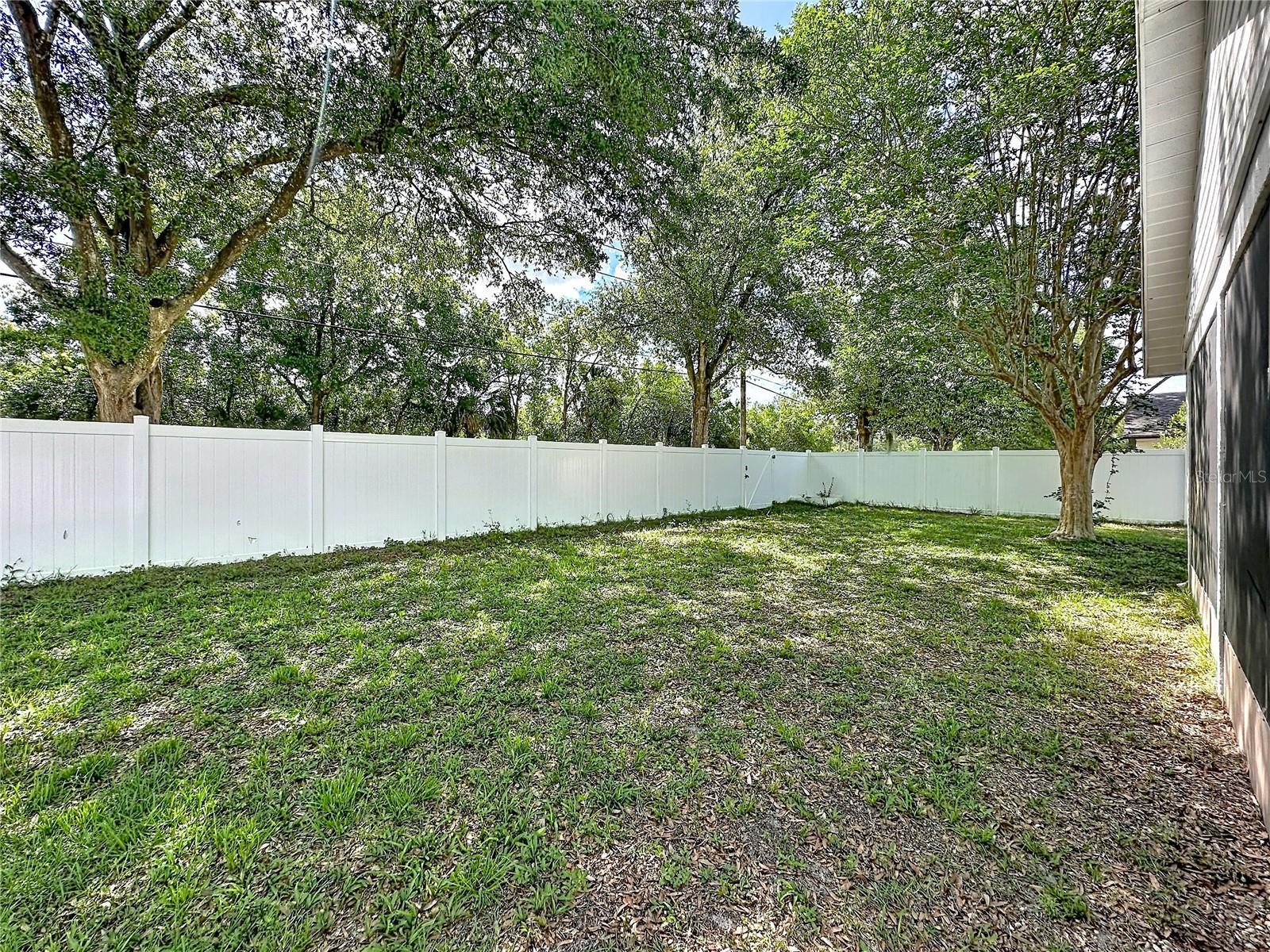 Image 18 of 29 For 1341 Heather Glen Drive