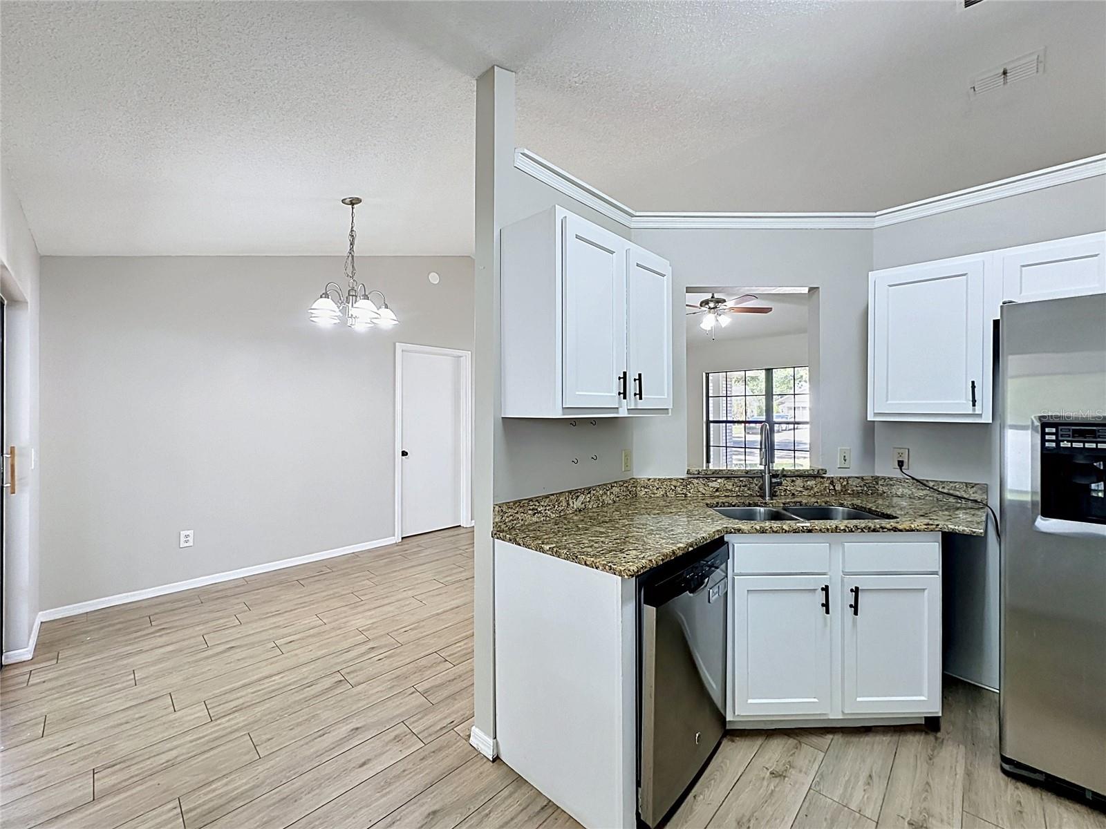Image 24 of 29 For 1341 Heather Glen Drive