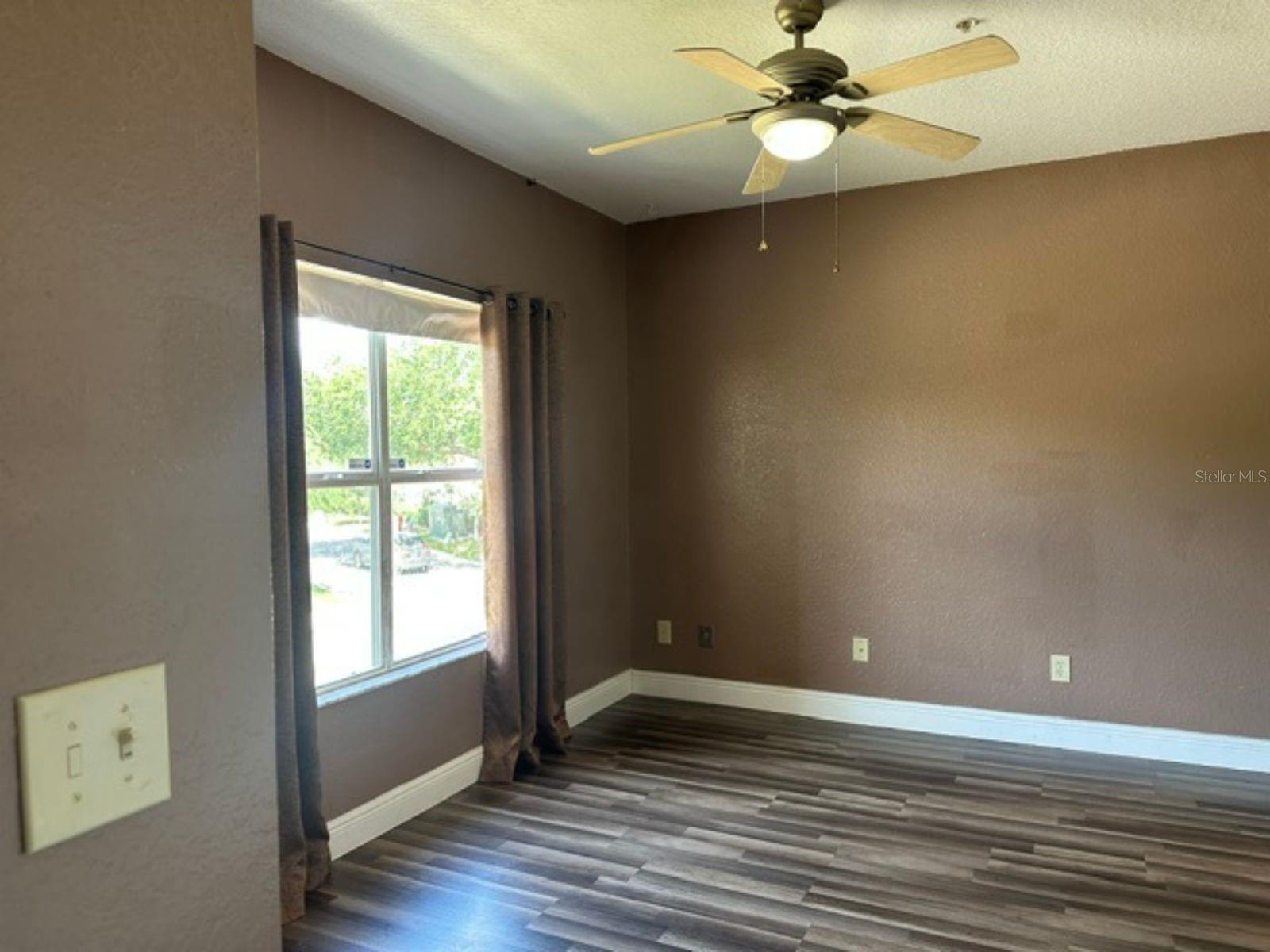 Image 15 of 32 For 822 Camargo Way 204