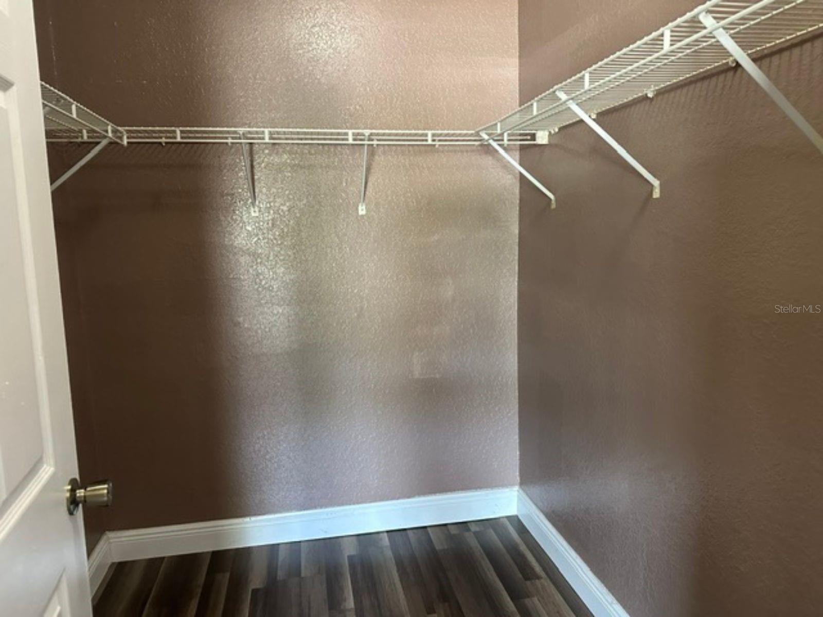 Image 16 of 32 For 822 Camargo Way 204
