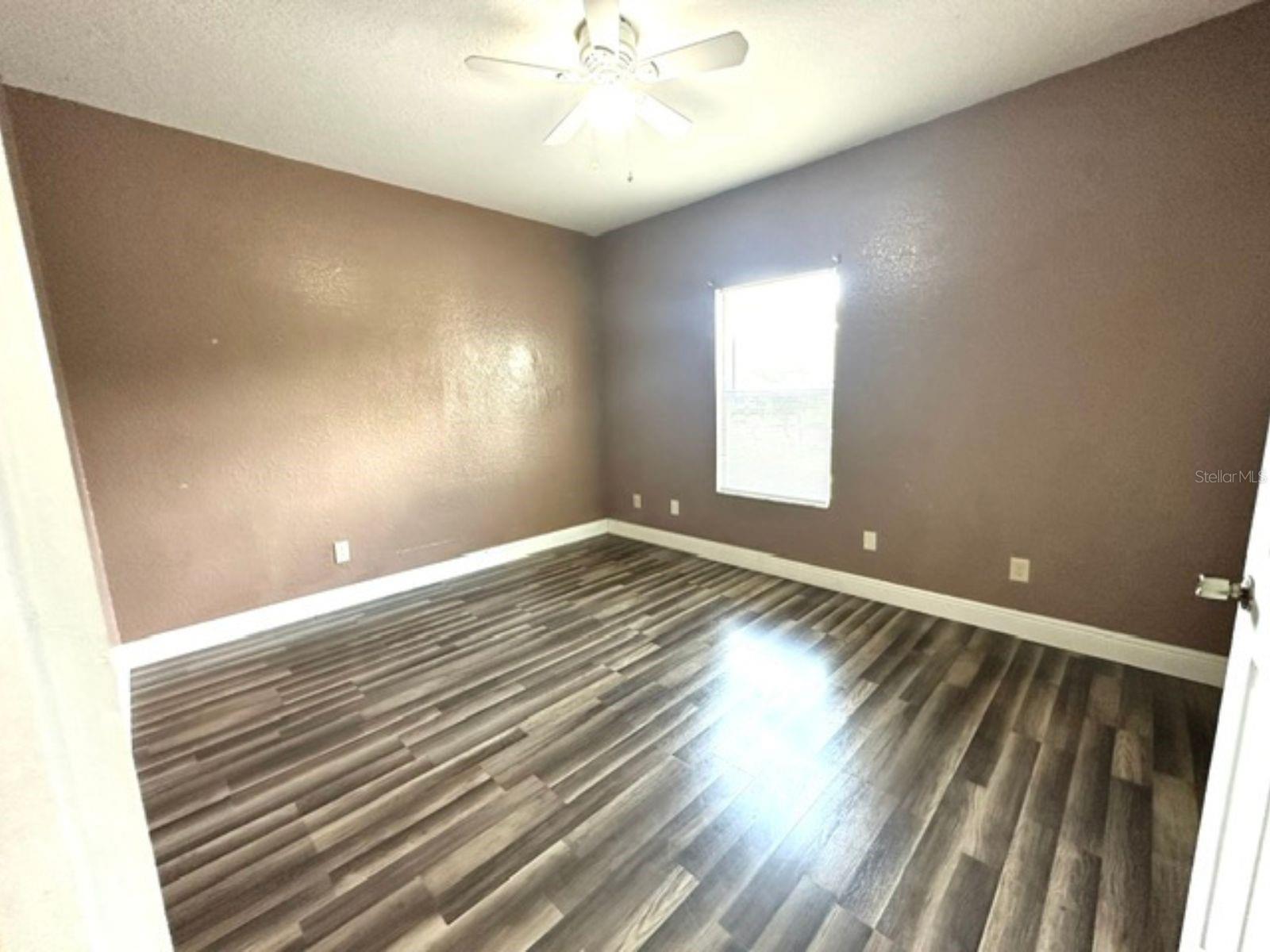 Image 19 of 32 For 822 Camargo Way 204