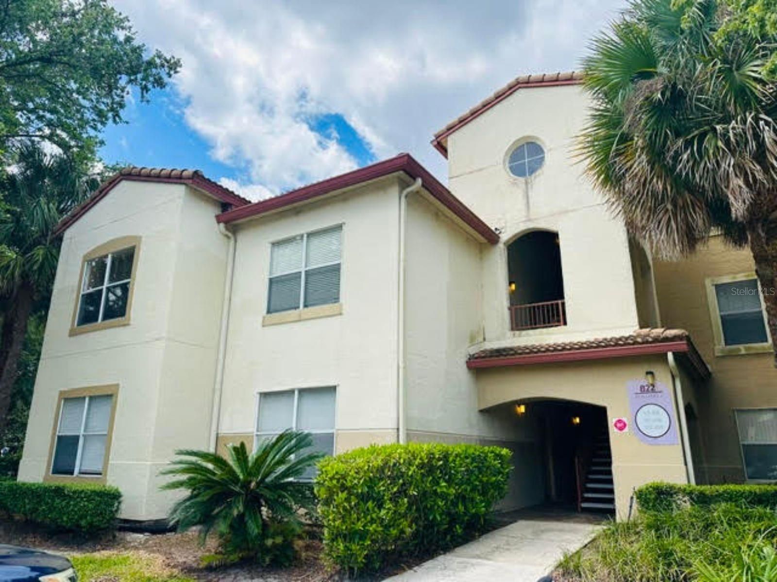 Image 2 of 32 For 822 Camargo Way 204