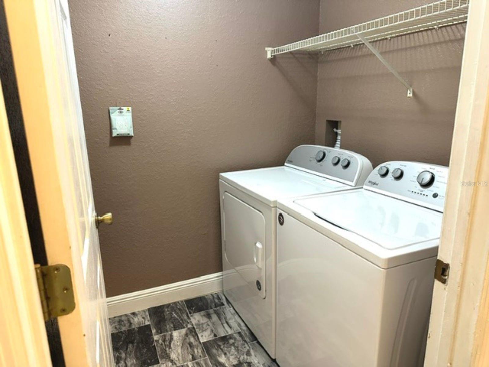 Image 24 of 32 For 822 Camargo Way 204