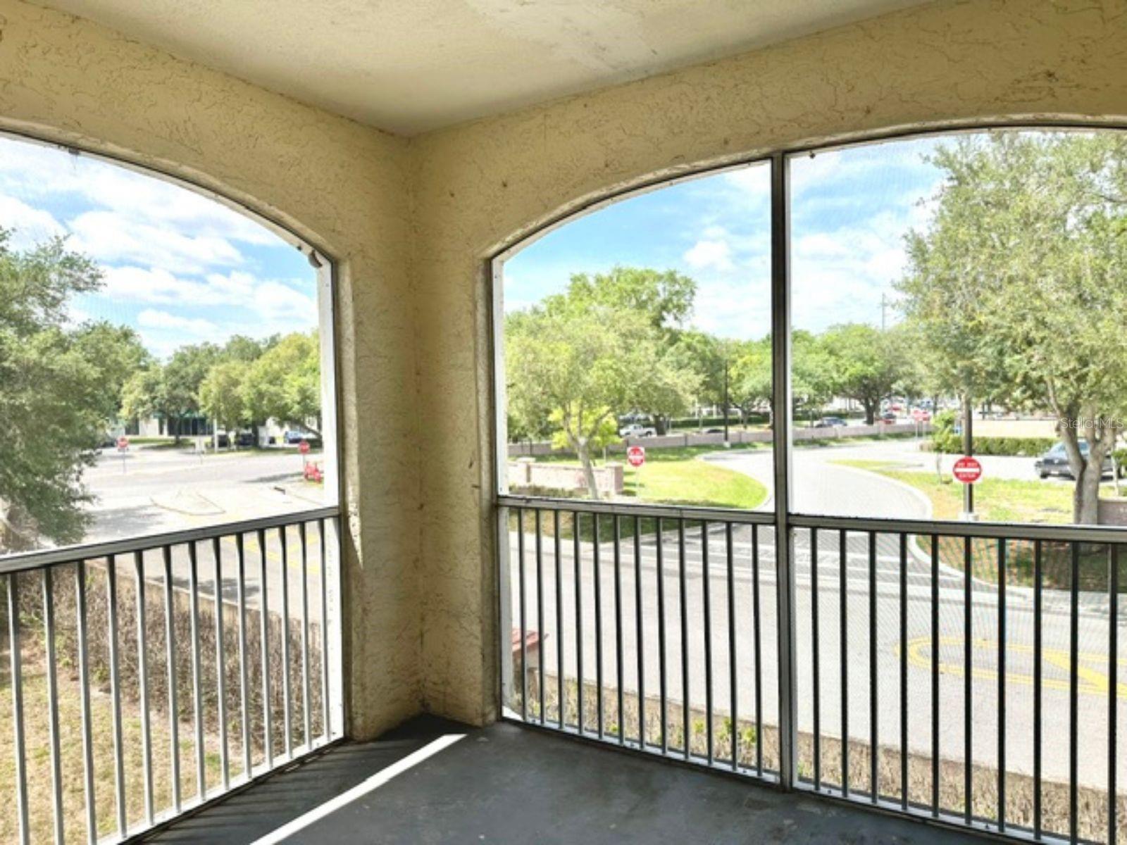 Image 25 of 32 For 822 Camargo Way 204