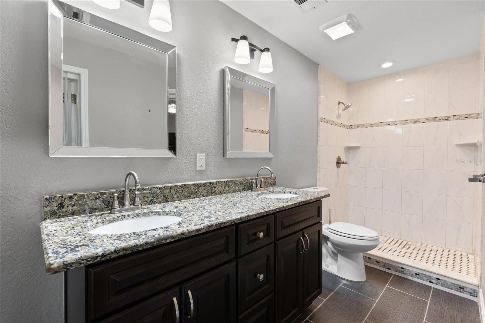 Image 30 of 39 For 910 Gamewell Avenue