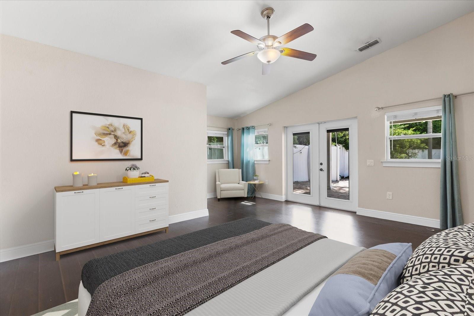 Image 4 of 39 For 910 Gamewell Avenue
