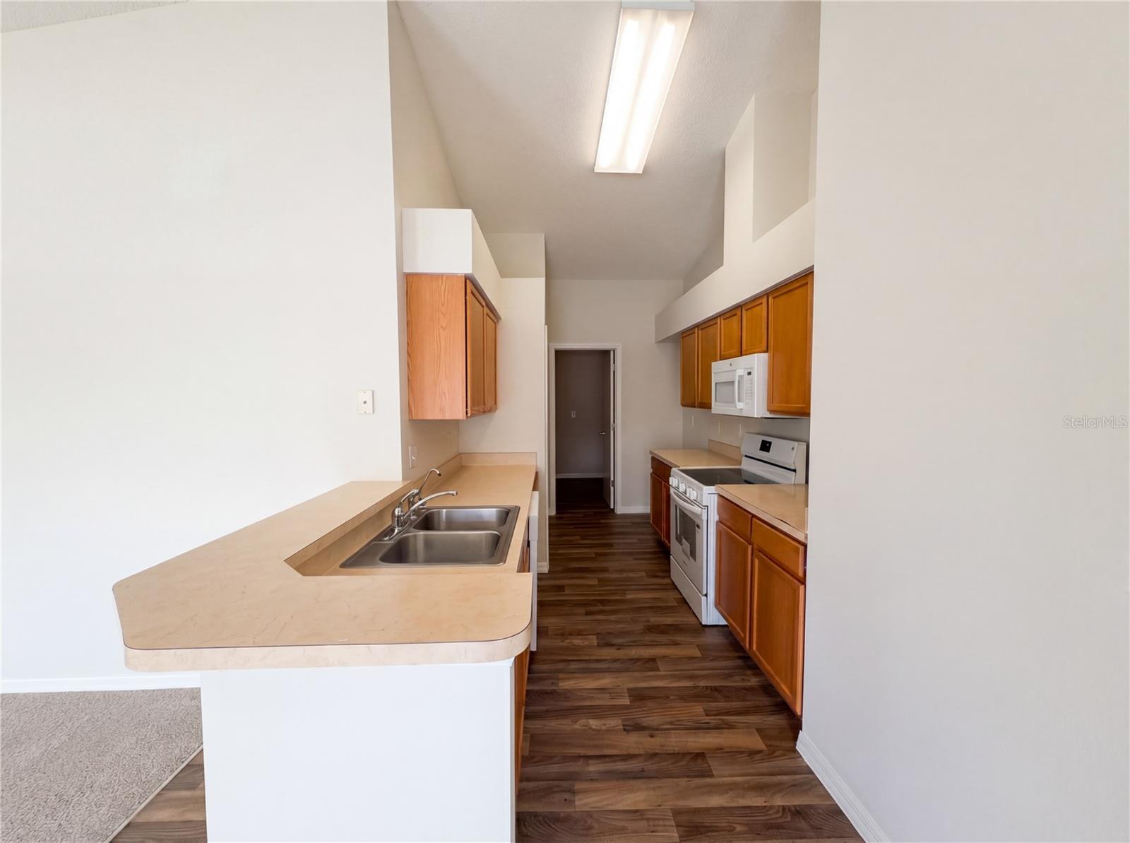 Image 8 of 18 For 4414 Reynolds Creek Avenue