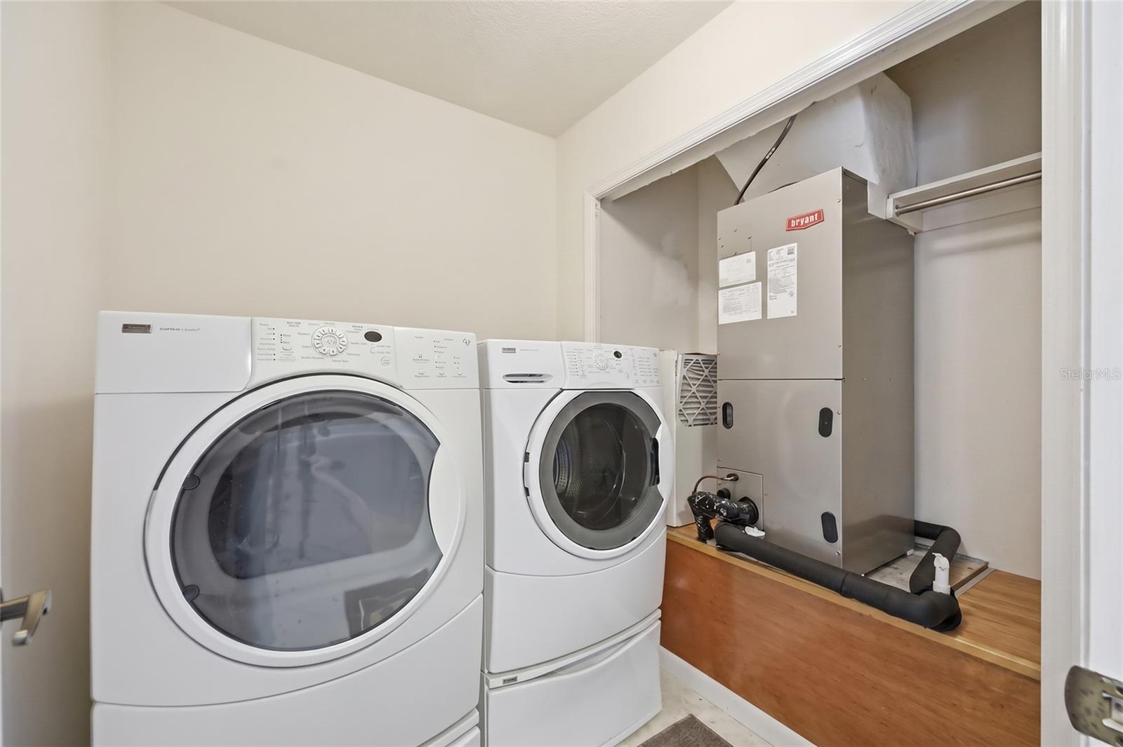 Image 21 of 39 For 3412 Idlegrove Court