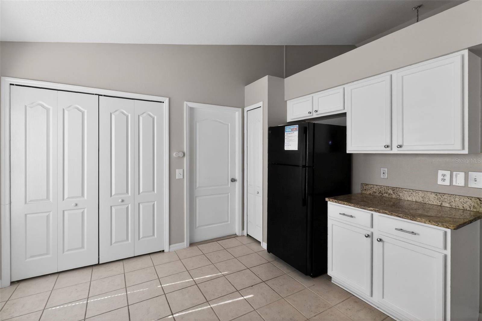 Image 4 of 15 For 30723 Birdhouse Drive