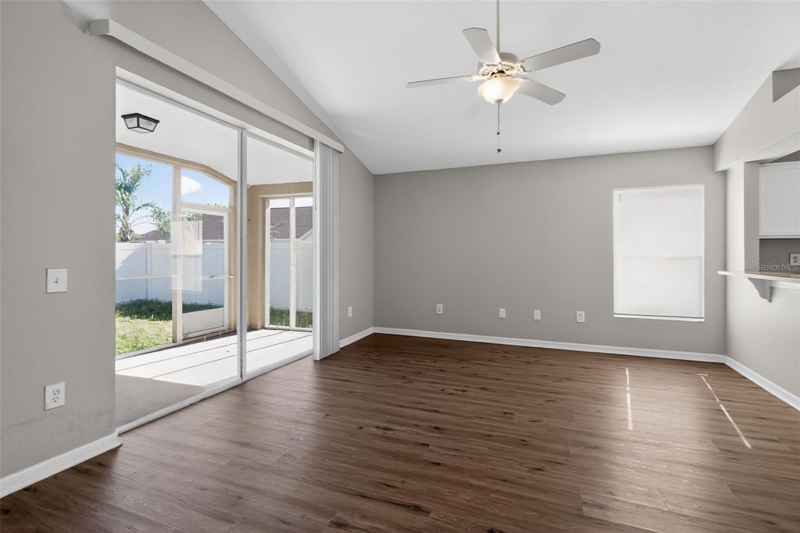 Image 8 of 15 For 30723 Birdhouse Drive