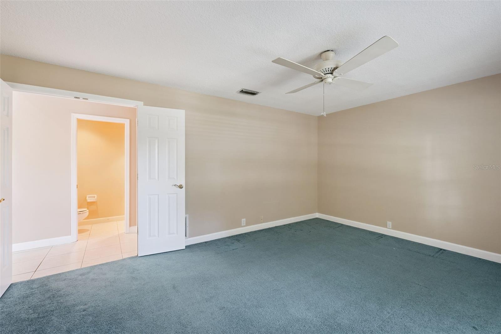 Image 15 of 46 For 3833 Sanibel Cove