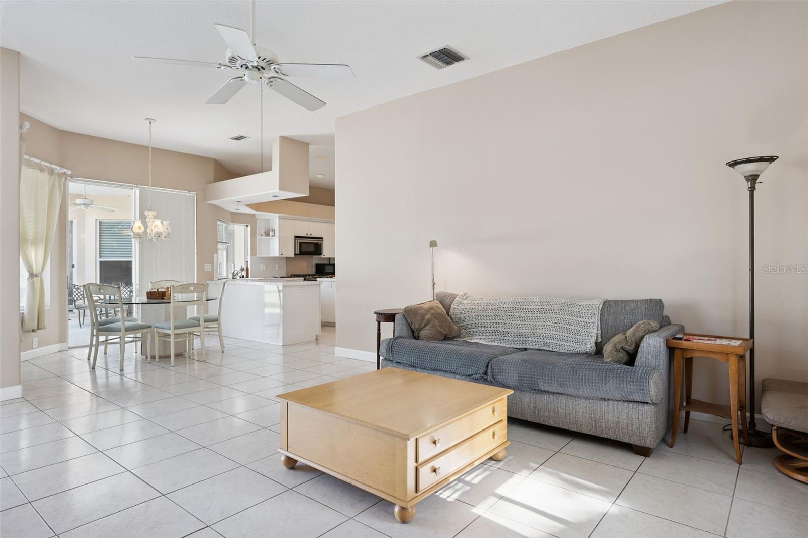 Image 8 of 46 For 3833 Sanibel Cove